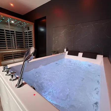 La Divine House Sauna Balneotherapy * Limoux