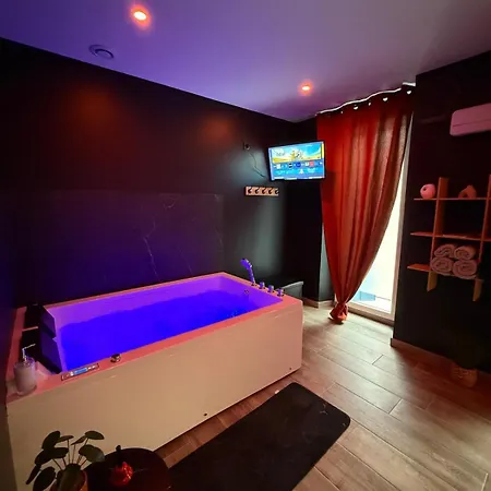 La Divine House Sauna Balneotherapy * Limoux